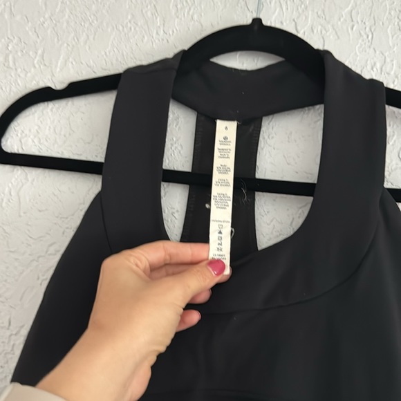 Lululemon Lycra top - Picture 3 of 5